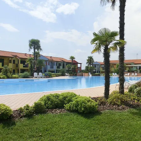 דירה Porto Antico Village