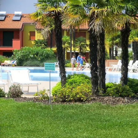 Porto Antico Village *