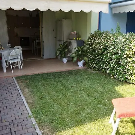 Porto Antico Village * אפריליה מאריטימה
